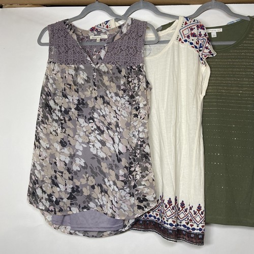 Bundle of 4 Medium Floral Stripe Lace Knit Tops Womens Spring Summer Boho Beachy - Picture 2 of 3
