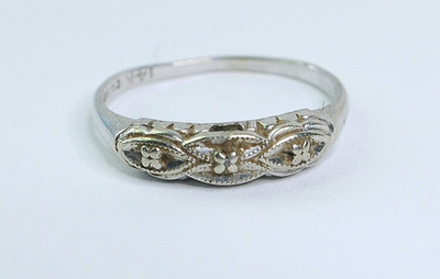 Vintage Art Deco 14K White Gold ''Crosby'' Interlocking Ring Size 5 - 1.58 g