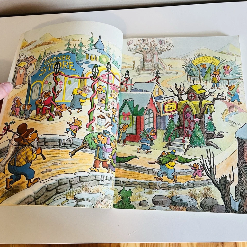 Vintage The Berenstain Bears' Christmas Tree 1980 Paperback Ed Book Random House - Image 4 of 4