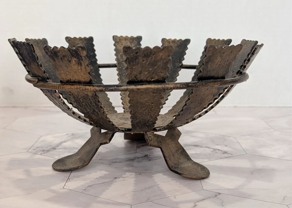 8" ACCIÓN Hecho a Mano en España Cuenco Articulado Patas Brutalista Metal Dorado/Bronce Foto 4 de 4