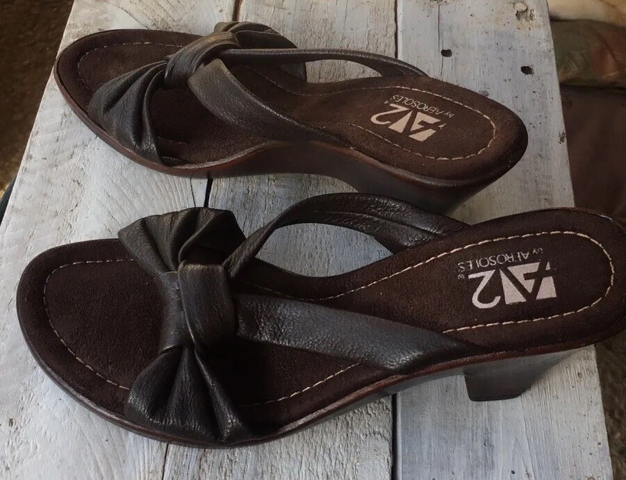 A2 by Aerosoles Rich Brown Leather Sandals Slides Sz Knot Detail Mid  Heel
