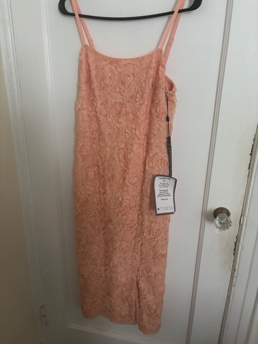 Christian Sirano Peach Texured Appliques Spaghetti Strap Midi Dress Size 6 (New) - Picture 2 of 7