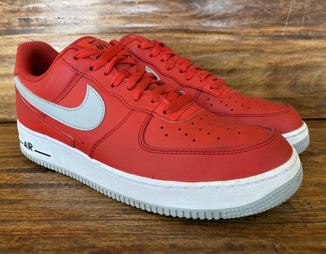 af1 low university red