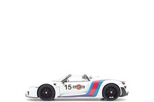 AUTOart 1:18 Porsche 918 Spyder in White / Martini Livery