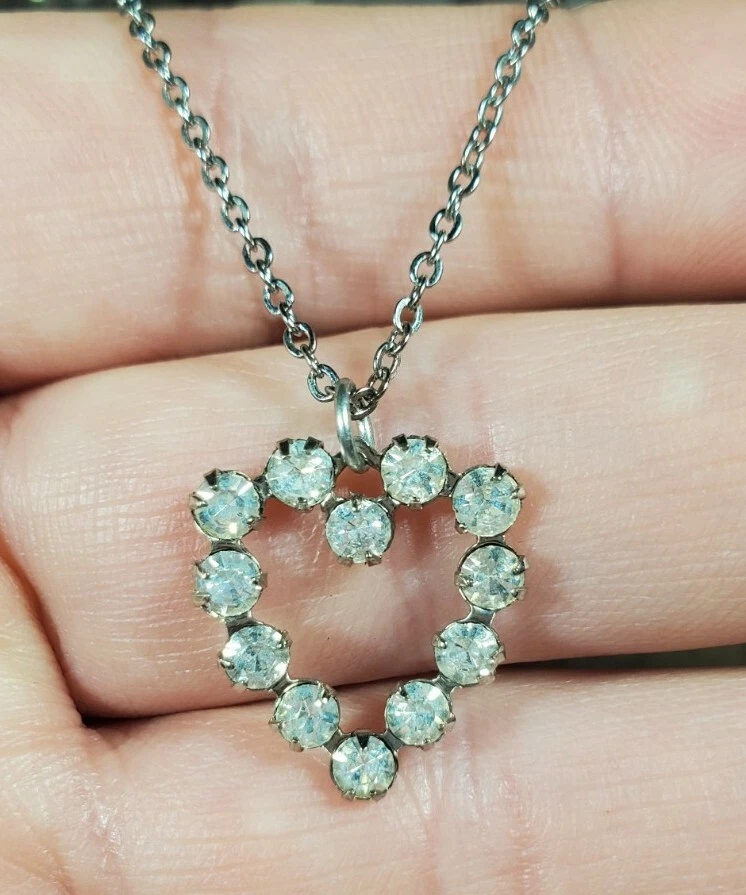 Rhinestone heart shop necklace