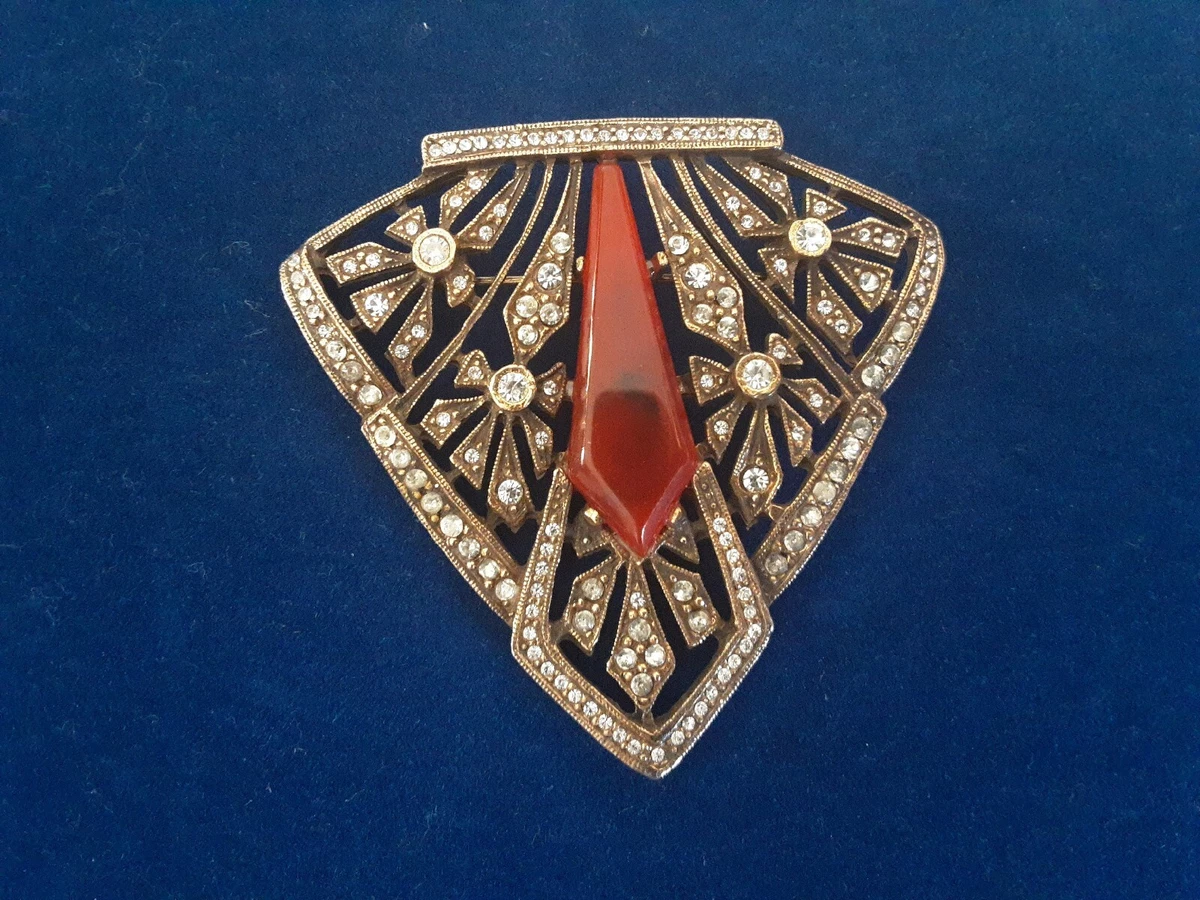 Les bernard brooch deals