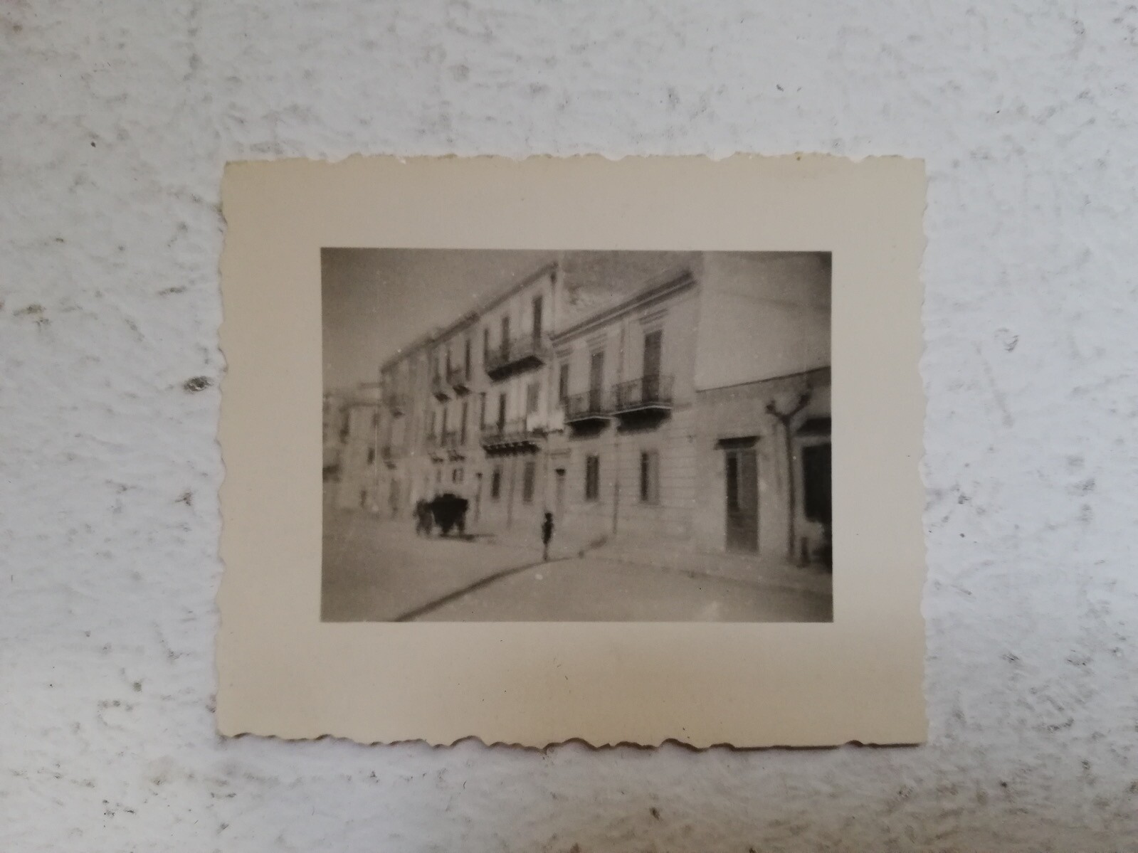 Foto 1 di 2