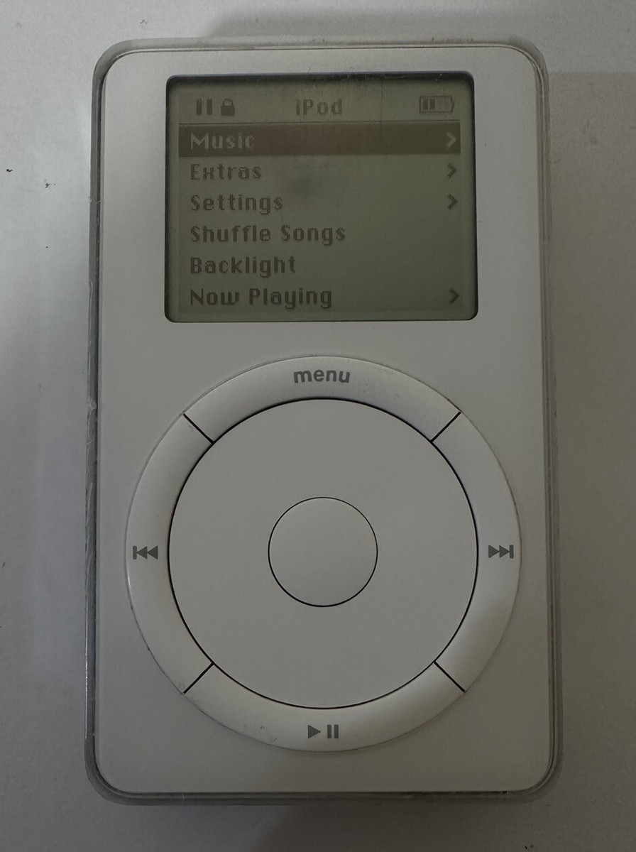 Apple iPod classic 2nd Generation | 20 GB | White | 2in Screen