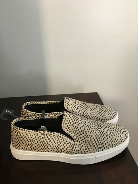 time and tru slip on sneakers