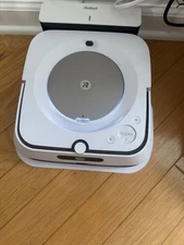 IROBOT BRAVA JET M6 ROBOT MOP WI-FI Compatible (white)