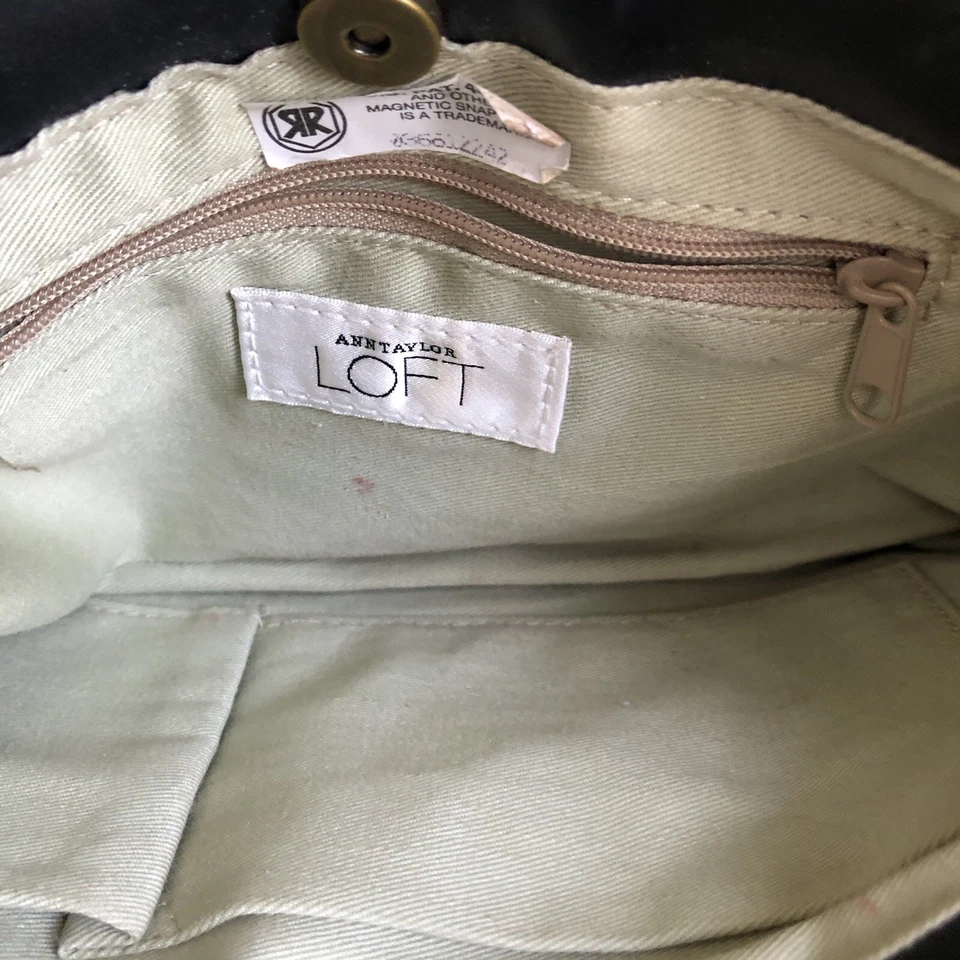 Ann Taylor Loft 柔软编织吸管顶部手柄手拿包 — 第 4/4 张图片