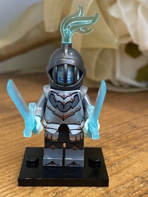 LEGO Collectible Series 19 Figur - Fright Knight - (col19-3). No Sheild!!