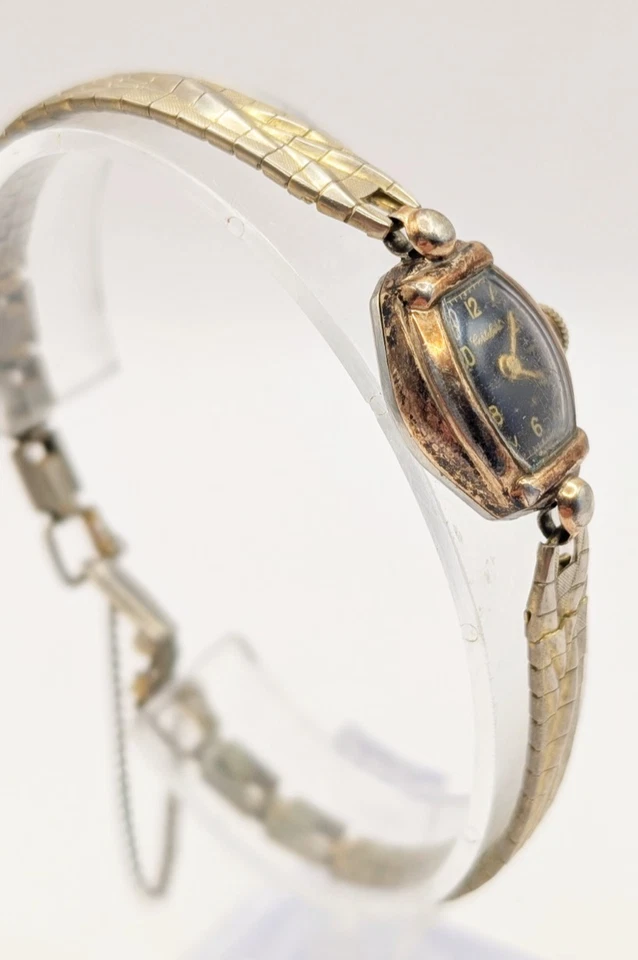Vintage Cortebert Womens Watch Black Dial Gold/Silver Tone 17 Jewels Keeps Time - Image 3 of 4