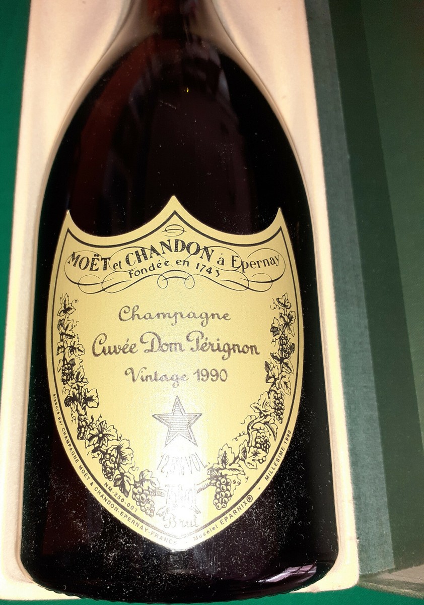 Moet et Chandon Champagne Dom Pèrignon Millesime 1990 Moet et Chandon Champagne Dom Pèrignon Millesime 1990