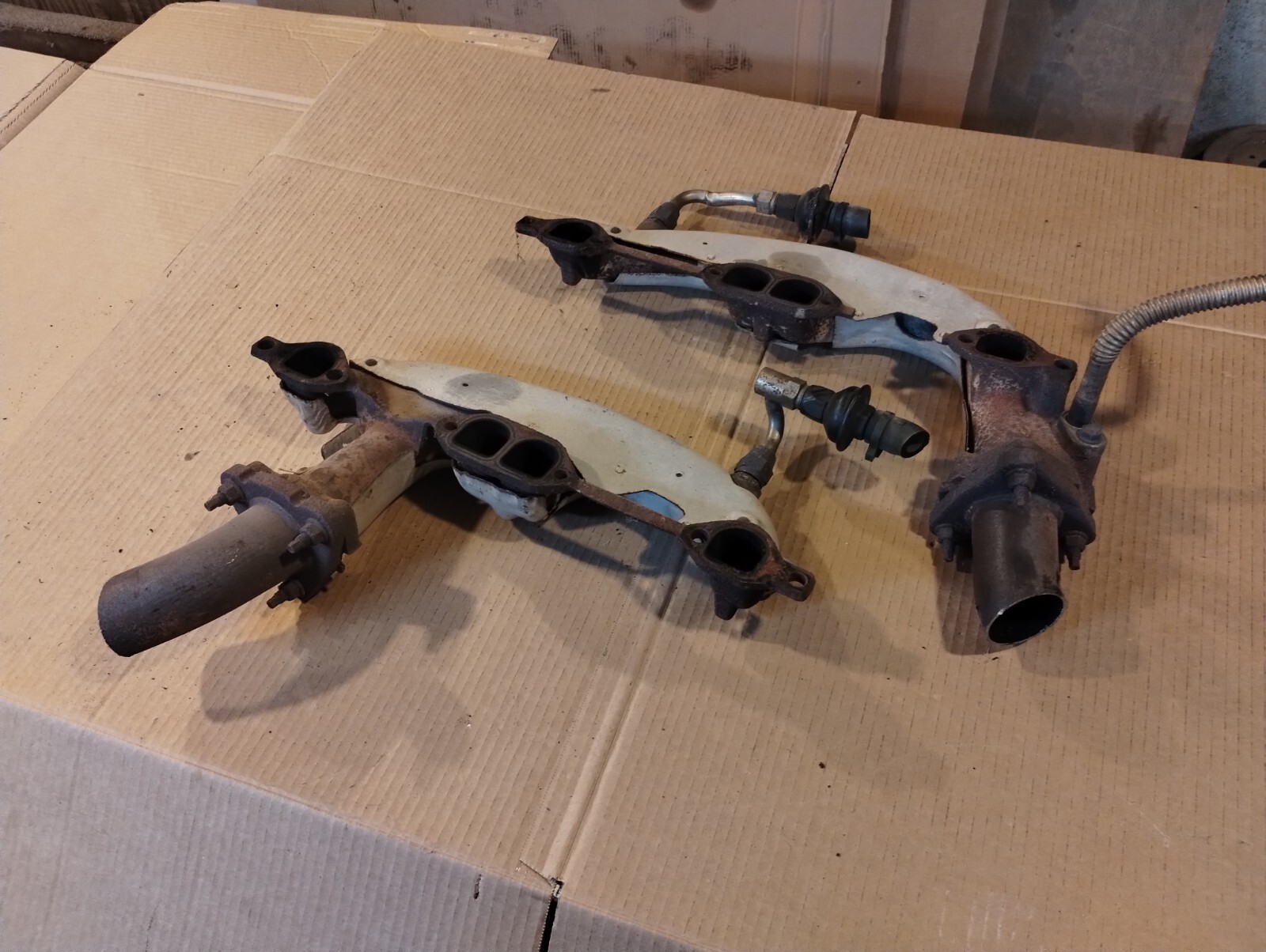 LT1 Exhaust Manifold Pair and Flanges eBay