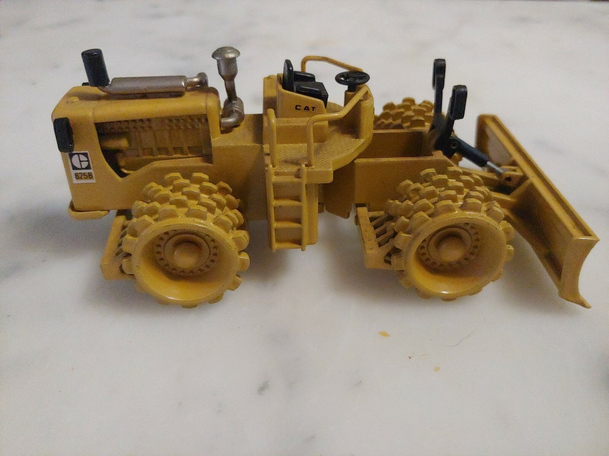 No.10 重機模型 CATERPILLAR 825B MADE IN W.GERMANY 重機 模型