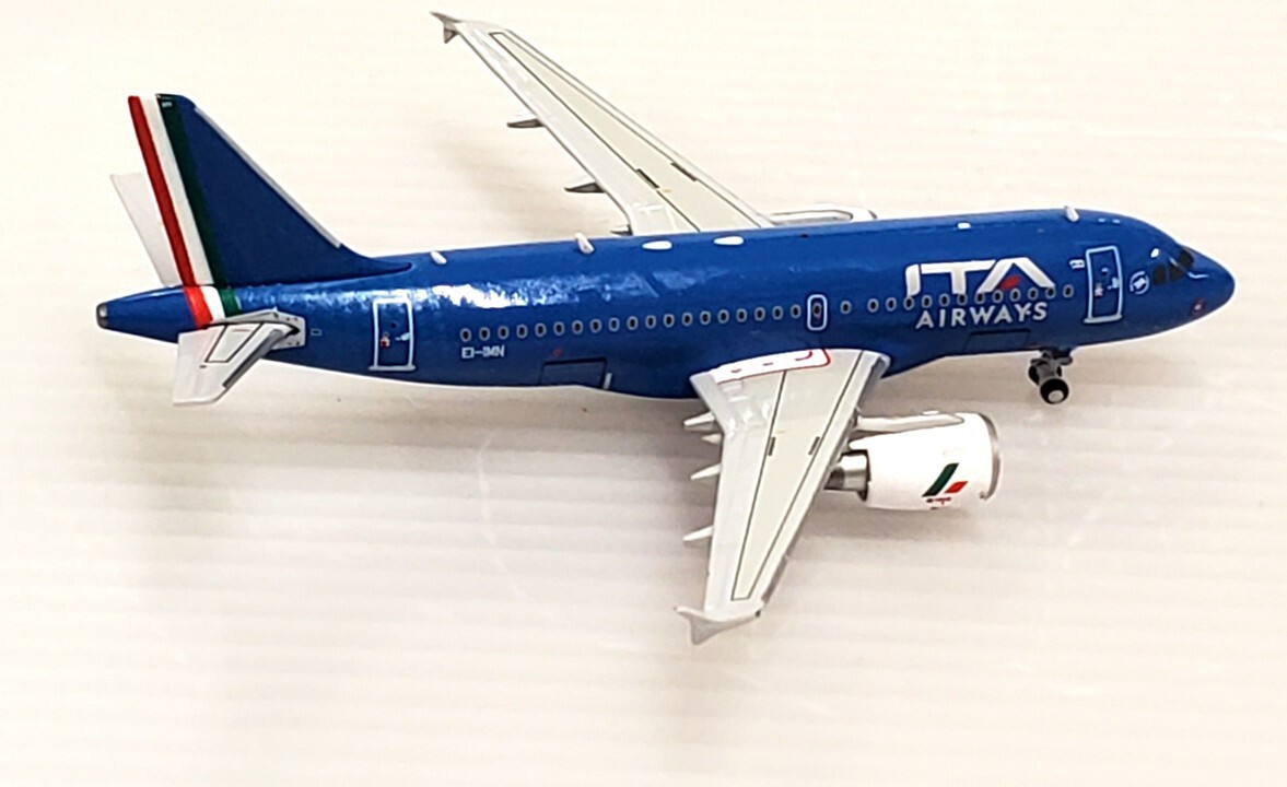 Gemini jets Airbus 靴下 A319 Alitalia I-BIMJ