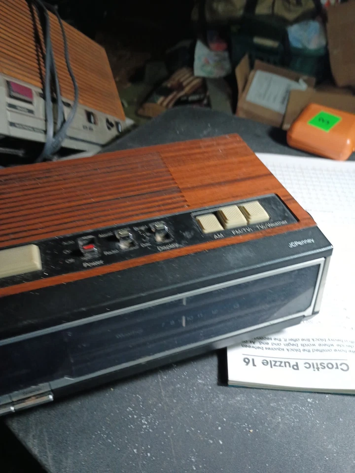 Reloj Electrónico Radio Alarma Vintage JC Penney AM/FM Modelo 680-3734 Probado Raro Foto 3 de 4