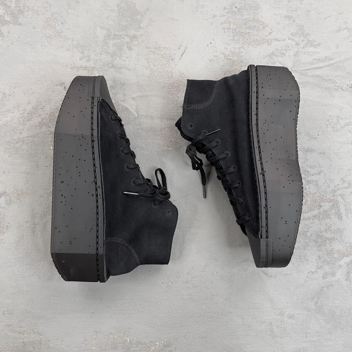 NEW Y-3 Brick Court Hi Black Suede Leather Platform Sneakers NEW Y-3 Brick Court Hi Black Suede Leather Platform Sneakers