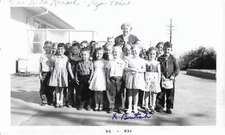 KINDERGARTEN KIDS Vintage Portrait FOUND CHILDREN PHOTOGRAPH bw ORIGINAL 32 46 Q
