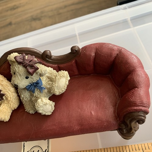 Vintage 90s Four teddy bears sitting on leather sofa Global Designs - Picture 6 of 9