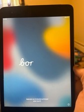 Apple iPad 4th Generation A1458 128 GB, Wi-Fi, 9.7 in - White