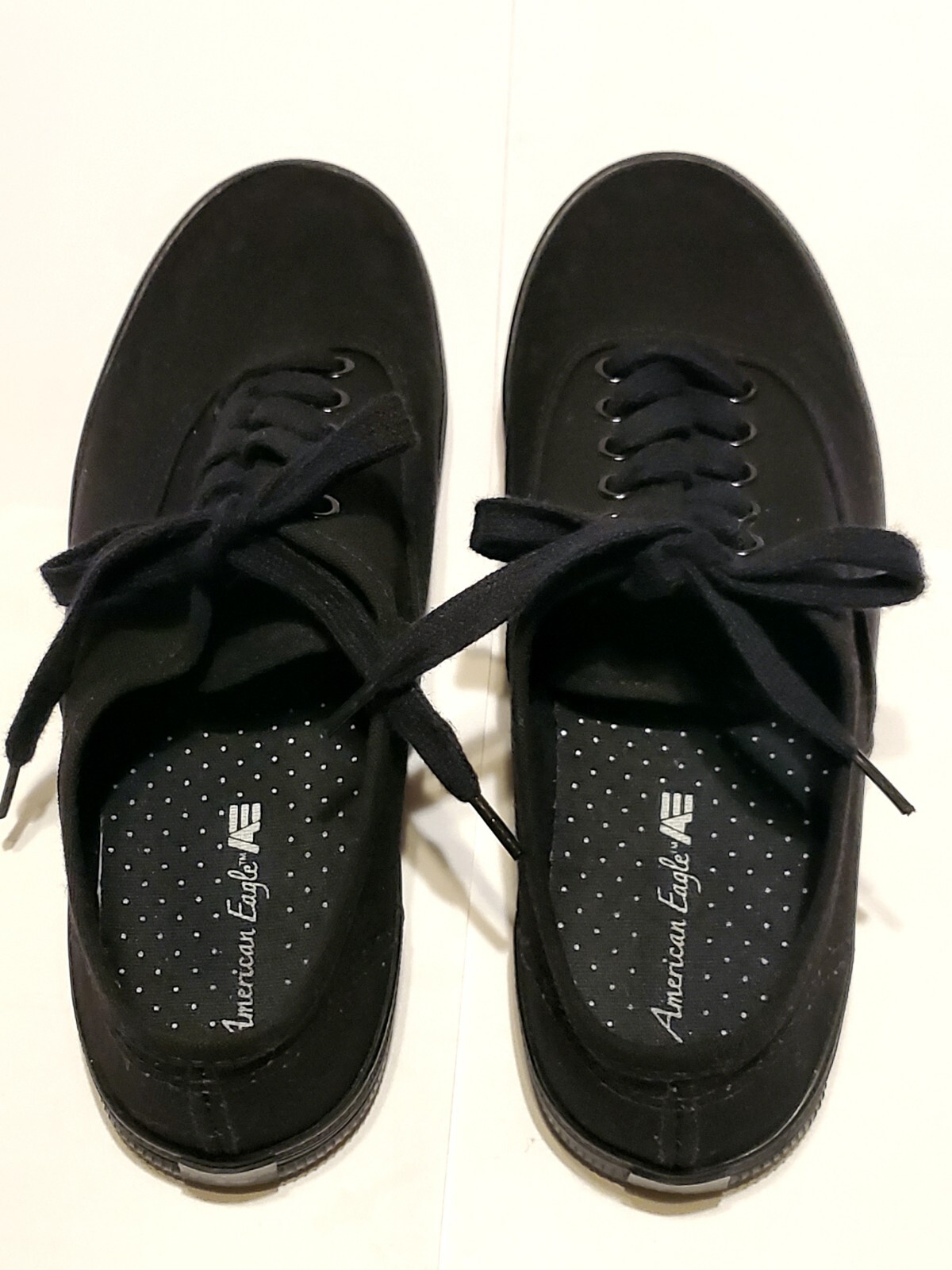 SAOLA Scarpa in tela nera con lacci stile pattinatore American Eagle misura 6 5 W ottime condizioni