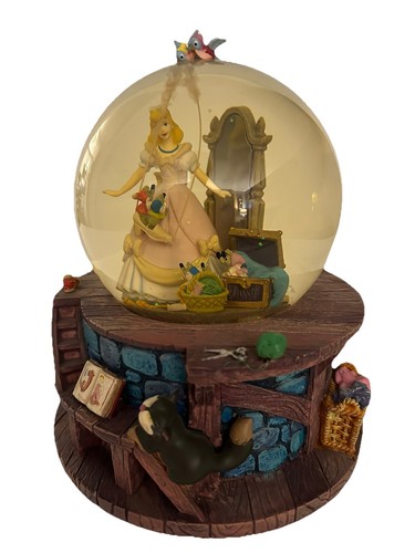Disney Aschenputtel und Mäuse musikalische Schneekugel Ein Traum ist ein Wunsch, den dein Herz macht