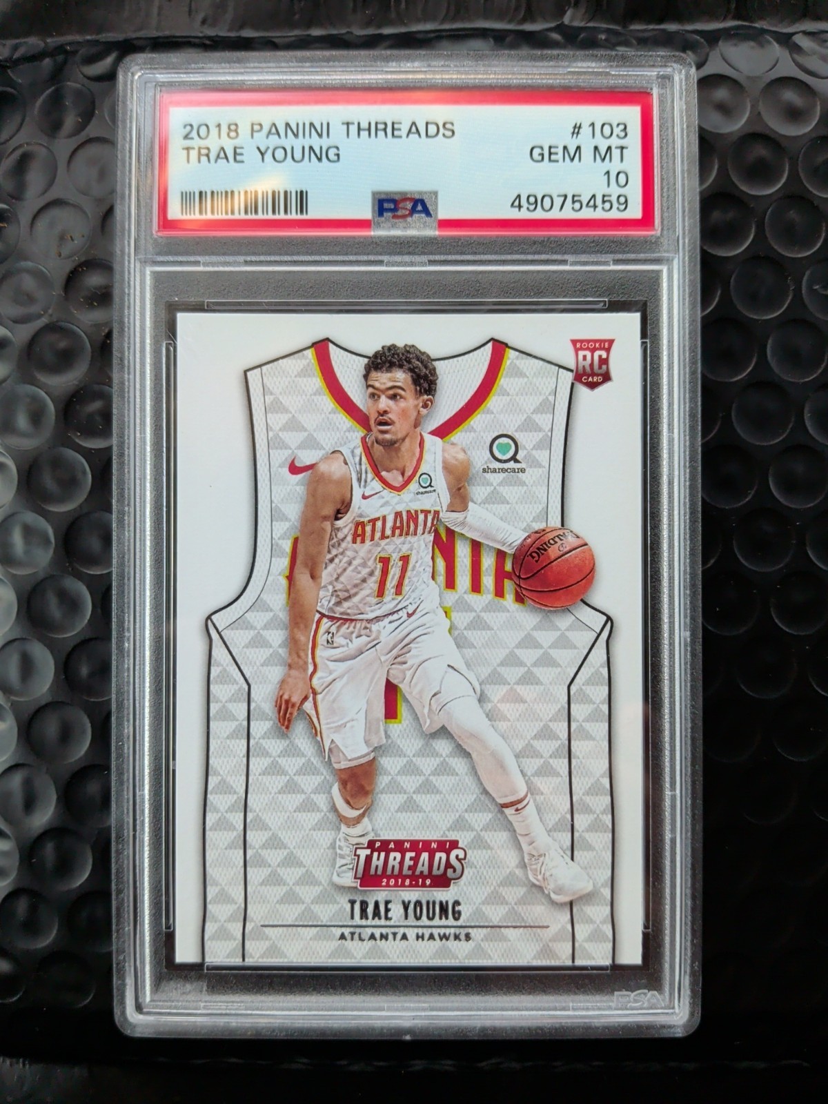 2018-19 Panini Threads Trae Young #103 (RC) PSA 10