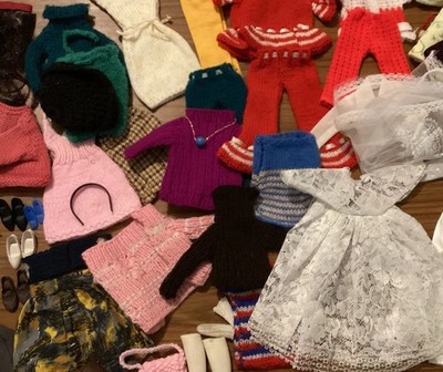 Sindy Barbie Tammy Größe Puppe S Kleidung überwiegend selbstgemacht. Einige Schuhe Stiefel Tasche