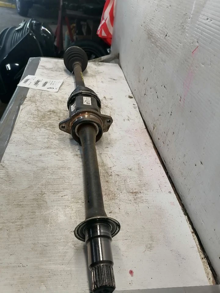 Eje delantero derecho pasajero se adapta a 21-23 VENZA 1538591 Foto 3 de 4