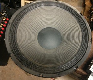 speaker 15 inch 200 watt