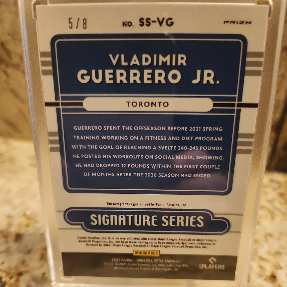 2021 Panini Donruss Optic VLADIMIR GUERRERO JR.  Blue Silver AUTO /8 Toronto - Image 3 of 4
