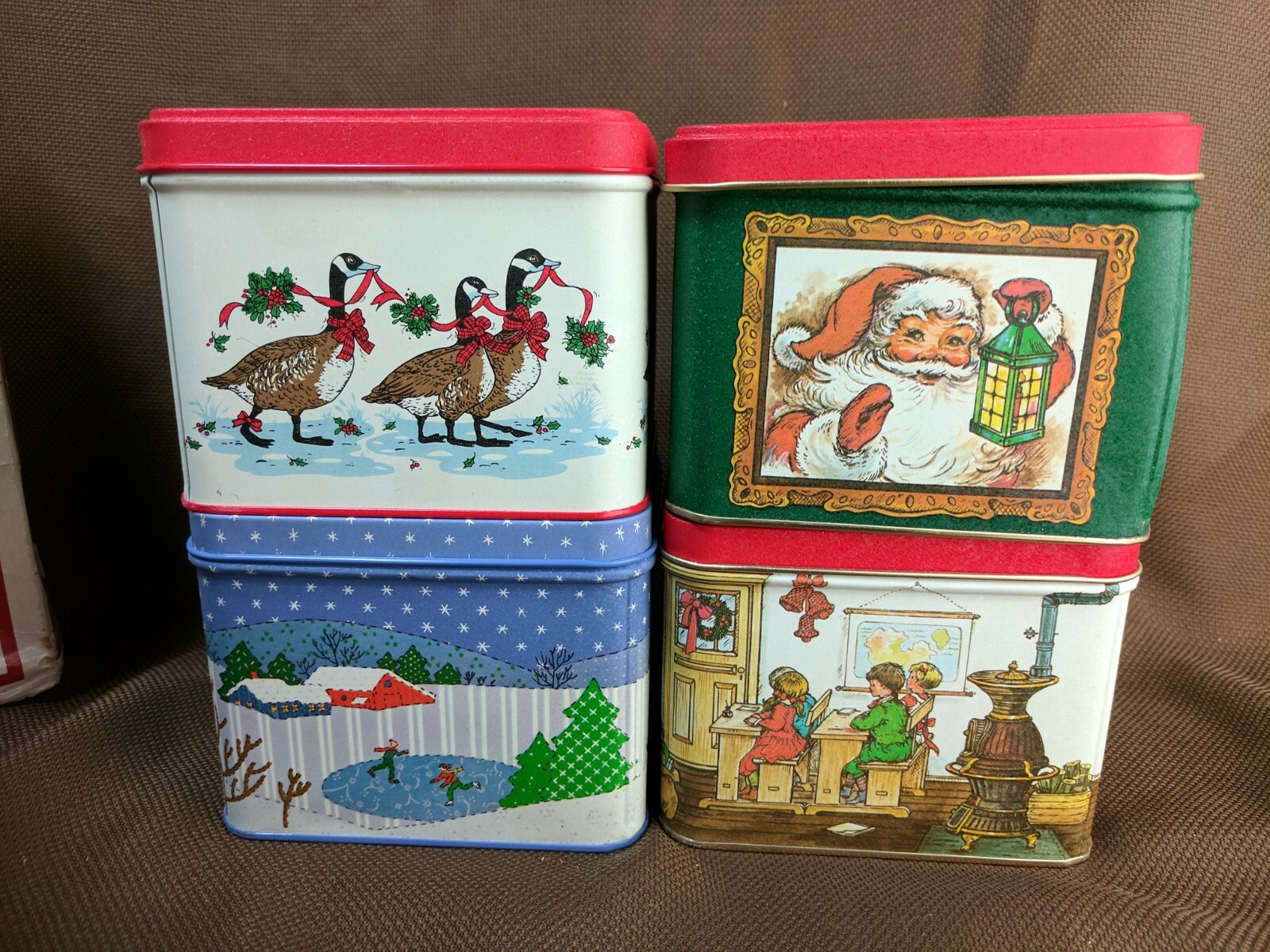 Potpourri press christmas tins