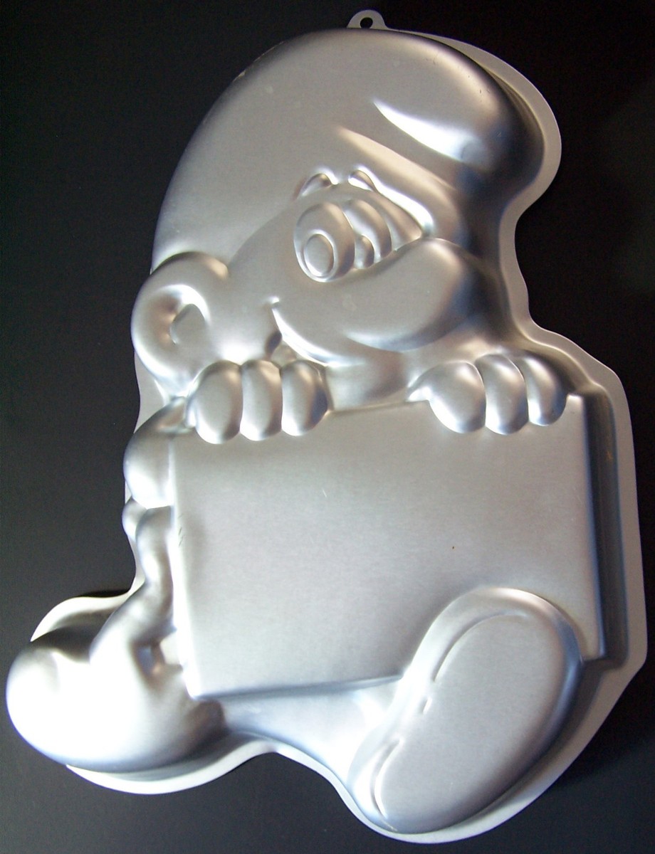Vintage 1983 Smurf Wilton #502-4033 Cake Pan Aluminum The