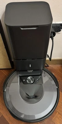 iRobot Roomba i7+