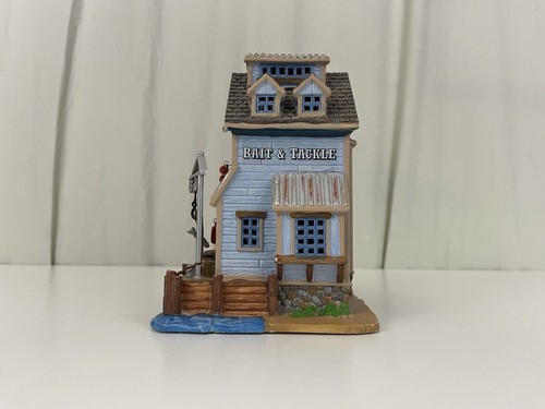 Lemax ‘10 Dockside Bait & Tackle House Plymouth Corners Village Collection *Read - Afbeelding 4 van 9