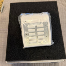 Crestron HTT-B10EX-W-T Wireless Tabletop Keyp...