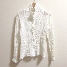 me ISSEY MIYAKE Cauliflower Pleated Shirt Jacket in White Women USED