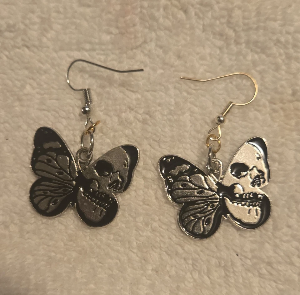 butterfly skull gothic Earrings - Image 1 of 1