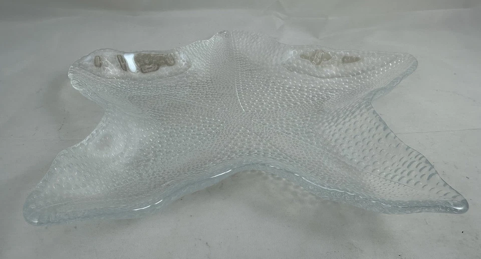 Pier 1 импортная стеклянная тарелка с морскими звездами блюдо текстурированное дно прозрачное ~10 «X10» морское - Изображение 2 из 3