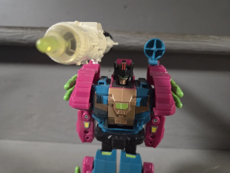 Stalker Transformers G1 Predator European Exclusive Complete  - Image 3 of 4