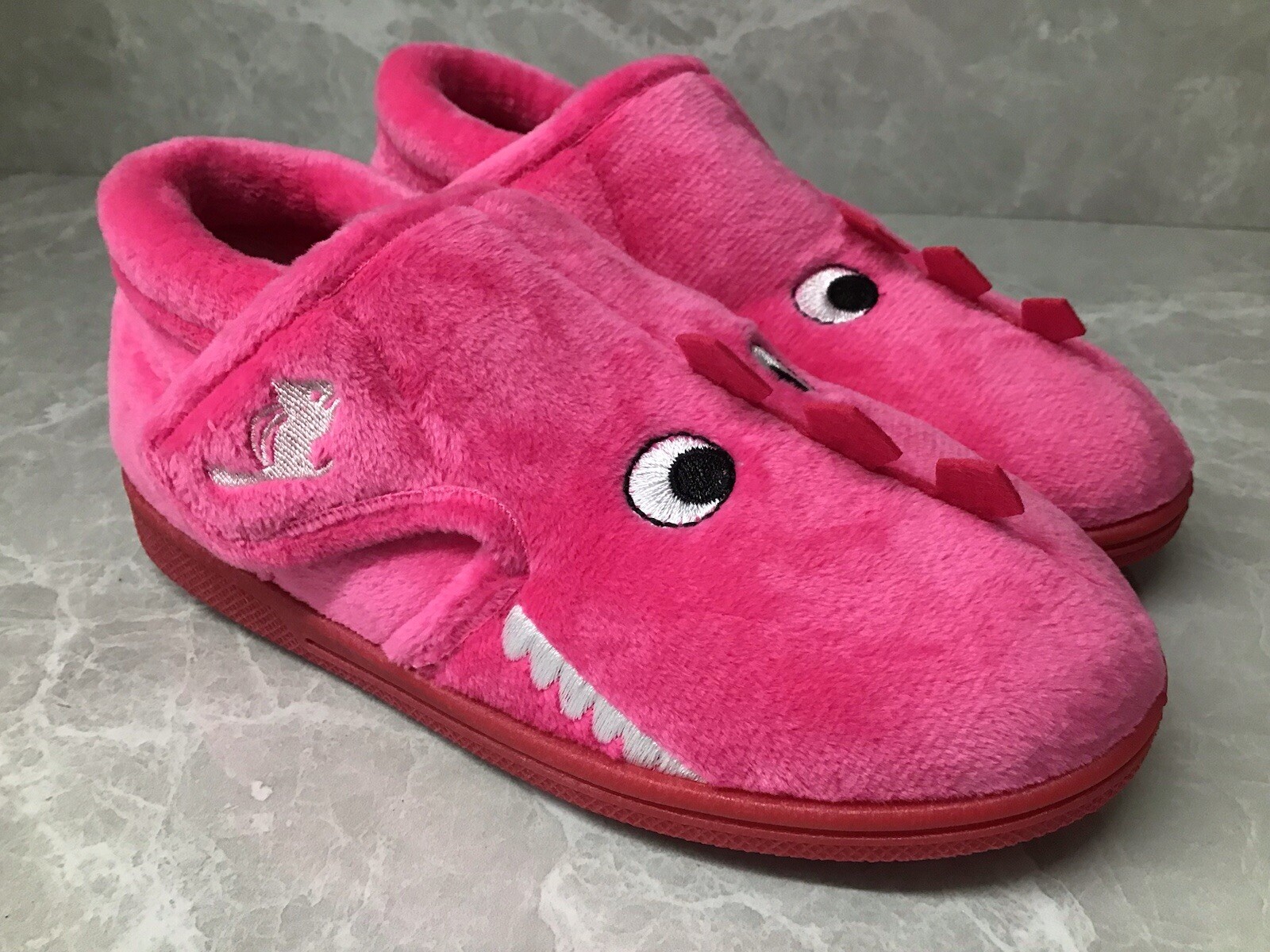 SAOLA Nuovo con scatola. UK10 (bambini). Ciabatta da barca Chipmunks. Drago 'Daniella'. Suola corretta