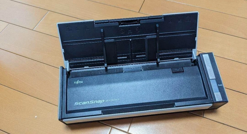 Fujitsu S1300i ScanSnap Document Scanner without cable - Image 3 of 3