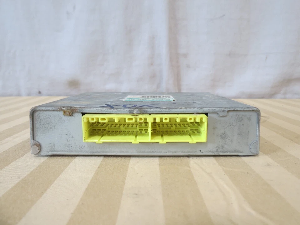 1995 95 Isuzu Pickup 2.3L MT Engine Control Module Hitachi EPC-D103 8971194690 Foto 3 de 4