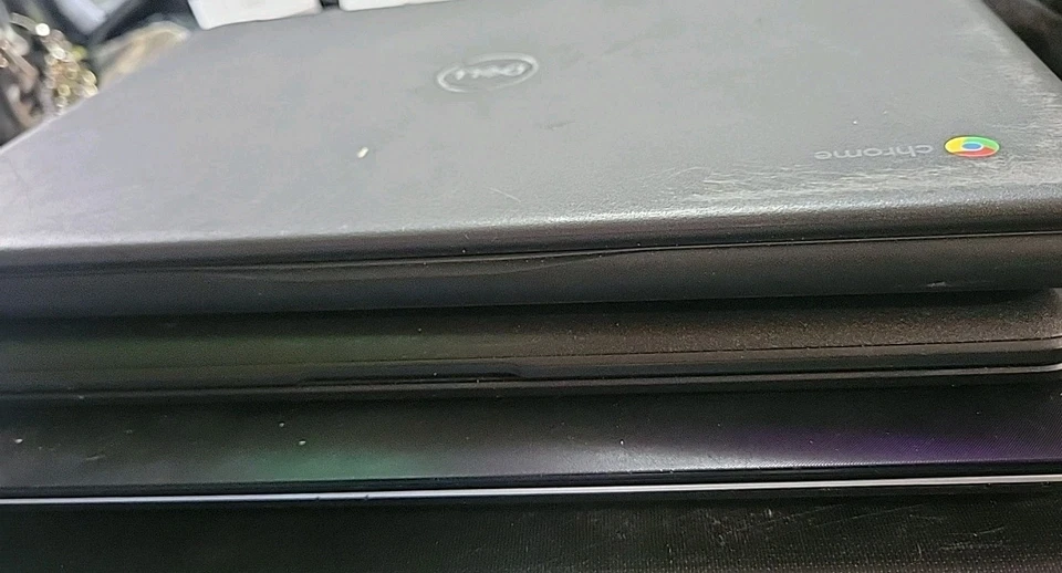 4 Laptops For Parts Dell,hp,samsung,asus All In Need Of Repair - Image 2 of 2