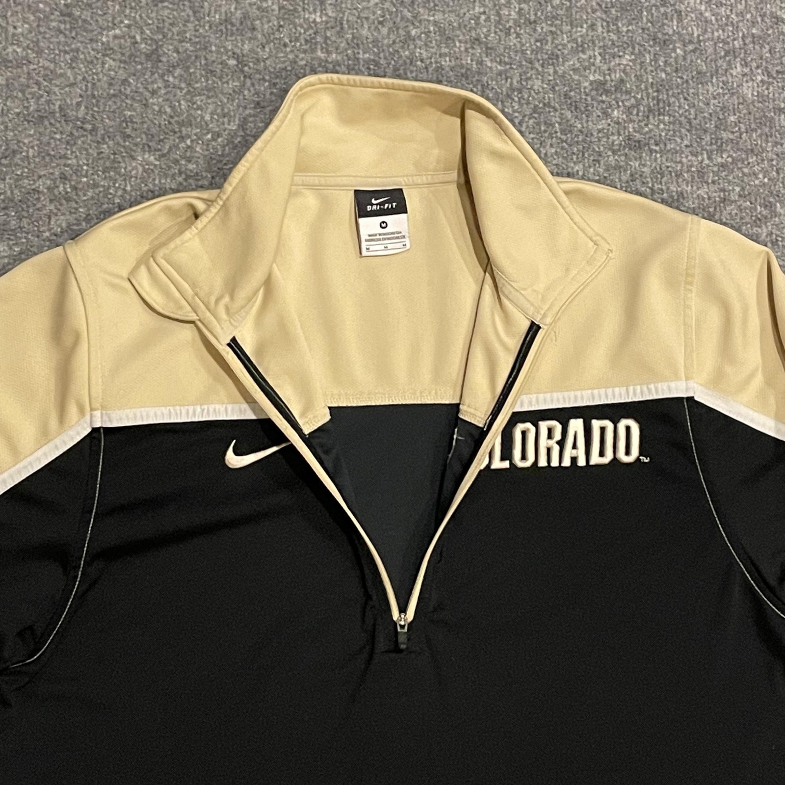 Colorado Buffaloes 1/4 Zip Shirt Mens M Black Gold College Nike Dri Fit thumbnail 4