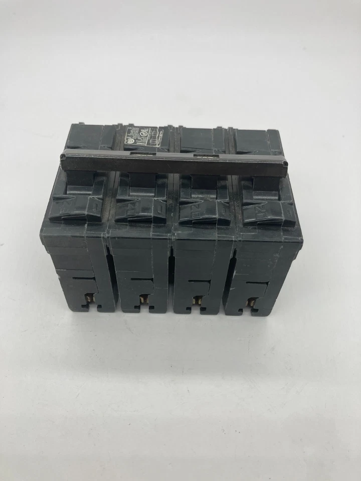 Siemens EQ9685 MBK200 4 Pole 200 Amp 120/240V AC Plug On EQ Main Breaker CHIPPED - Image 4 of 4