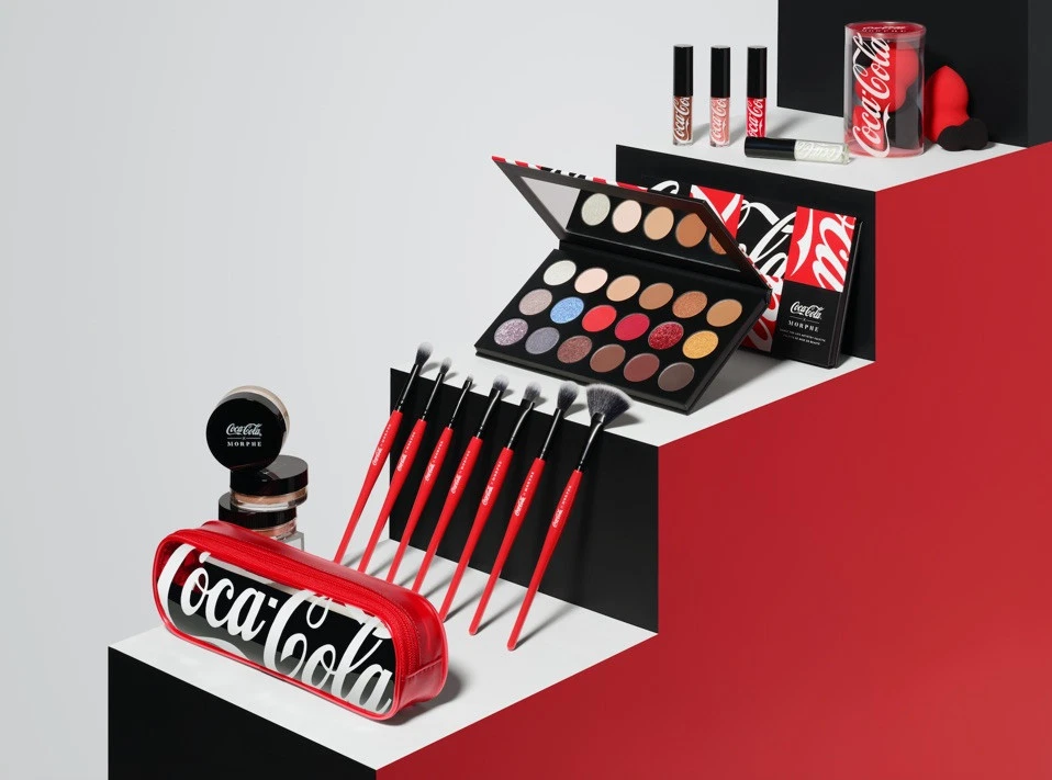 Morphe X Coca Cola Set Eyeshadow Palette Brushes & Sponges Lip Set Highlighters
