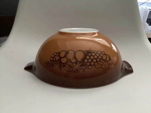 Pyrex Vtg Old Orchard 2.5 Qt Bowl #443 Cinderella Nesting USA GOOD CONDITION